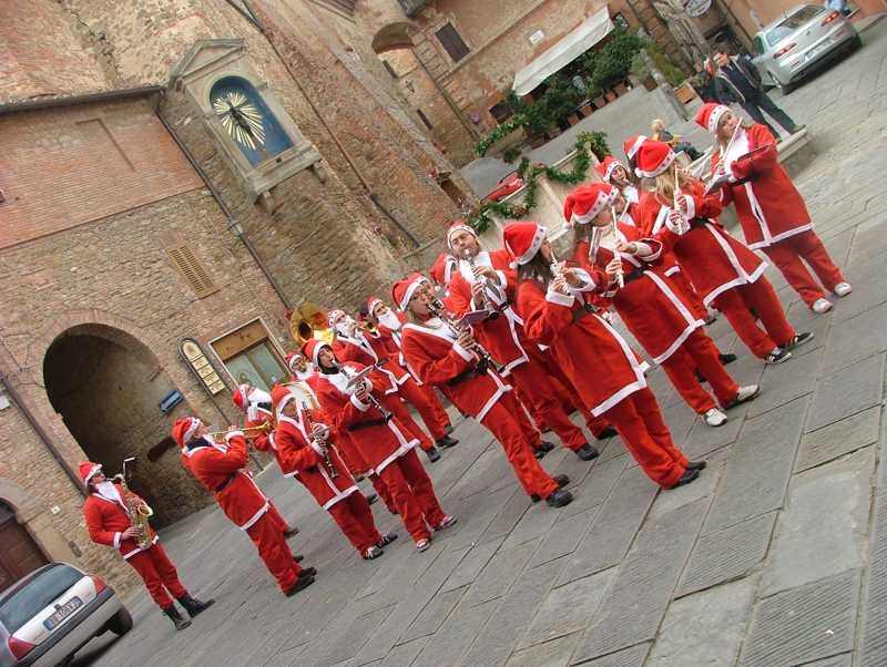 Babbo%20Natale%20a%20Panicale%202007.JPG