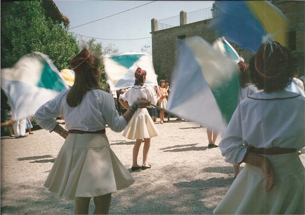 Banda%201988_6_Majoretts.jpg